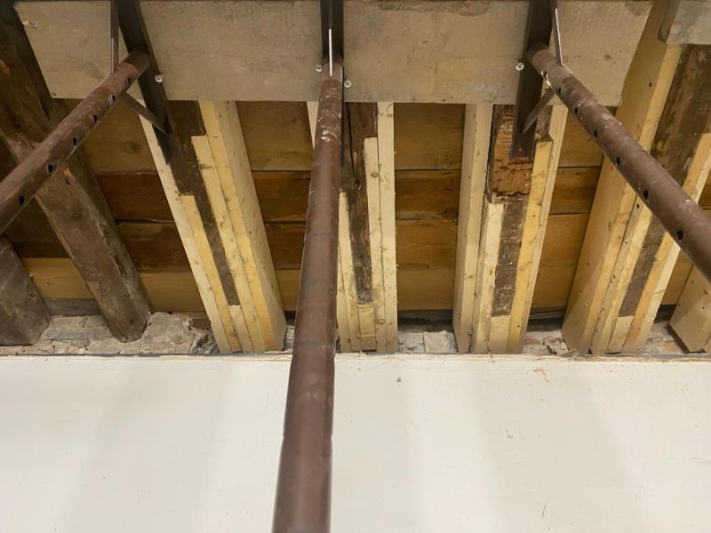 Restauro delle teste di trave a Venezia