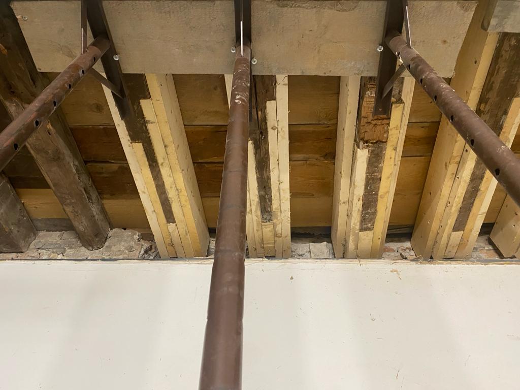 Restauro Travi in Legno realizzato a Venezia da PSK Costruzioni