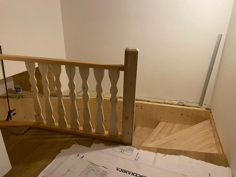 Scala in legno su misura a Trento